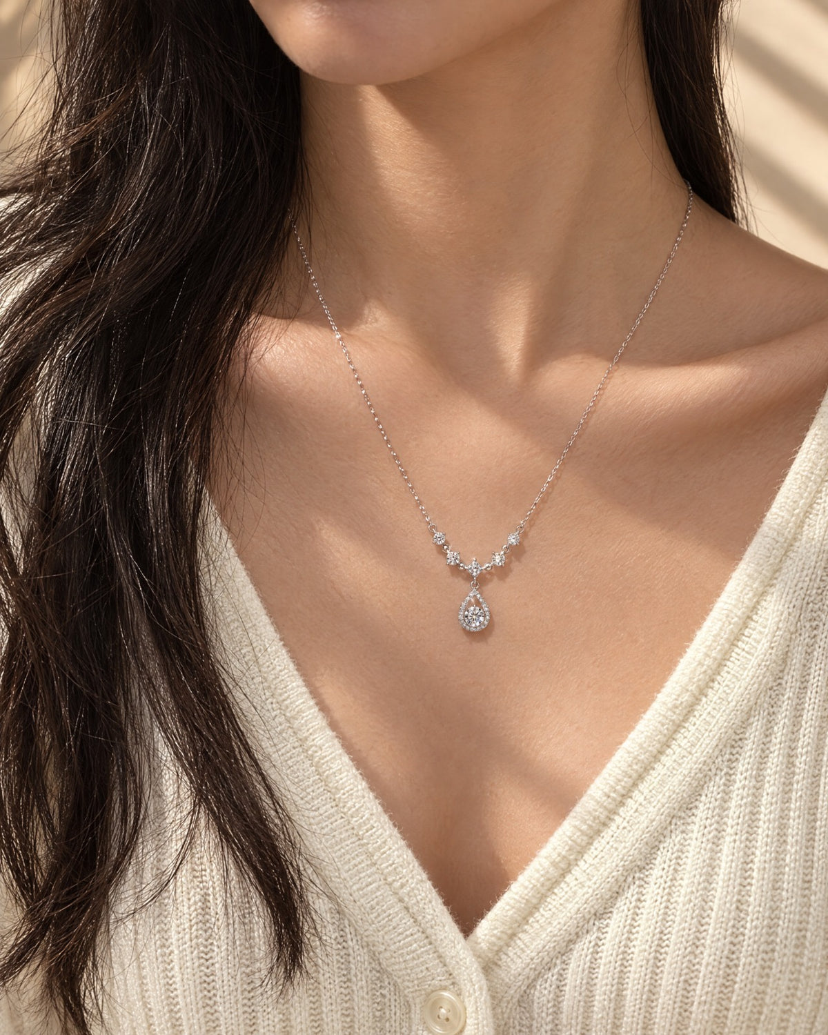 Mermaid's Tear Teardrop Necklace close-up - Glimvora